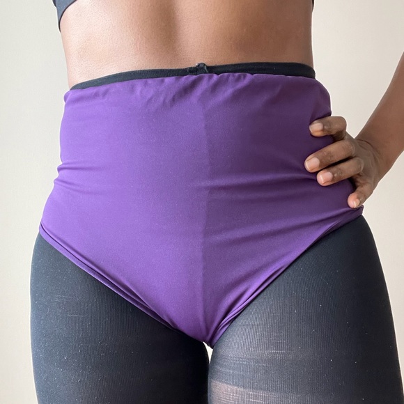 High Waisted Scrunch Shorts - Deep Purple - Picture 1 of 9